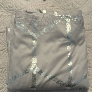 Shower curtain light gray polyester
68” wide 72” long